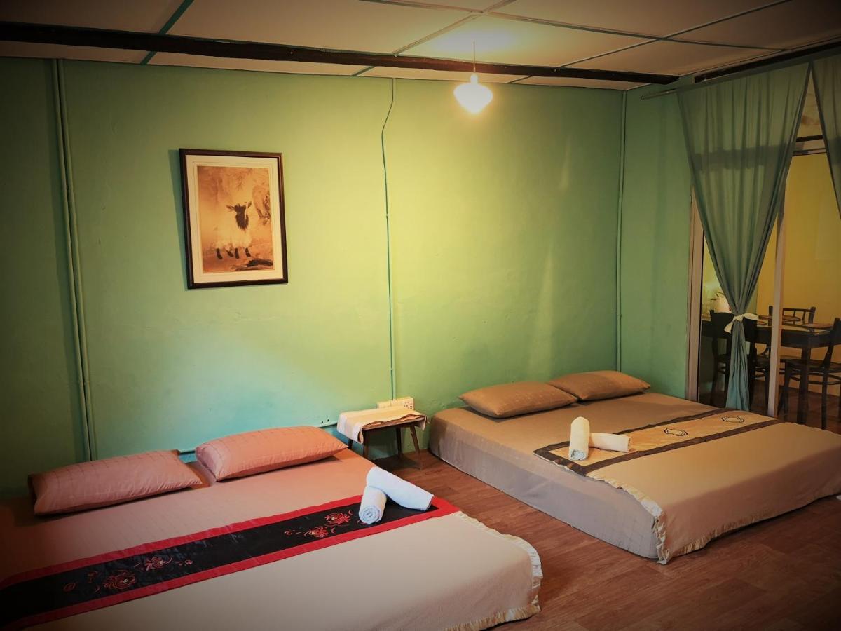 Moontree47 Motel Джордж Таун Екстериор снимка