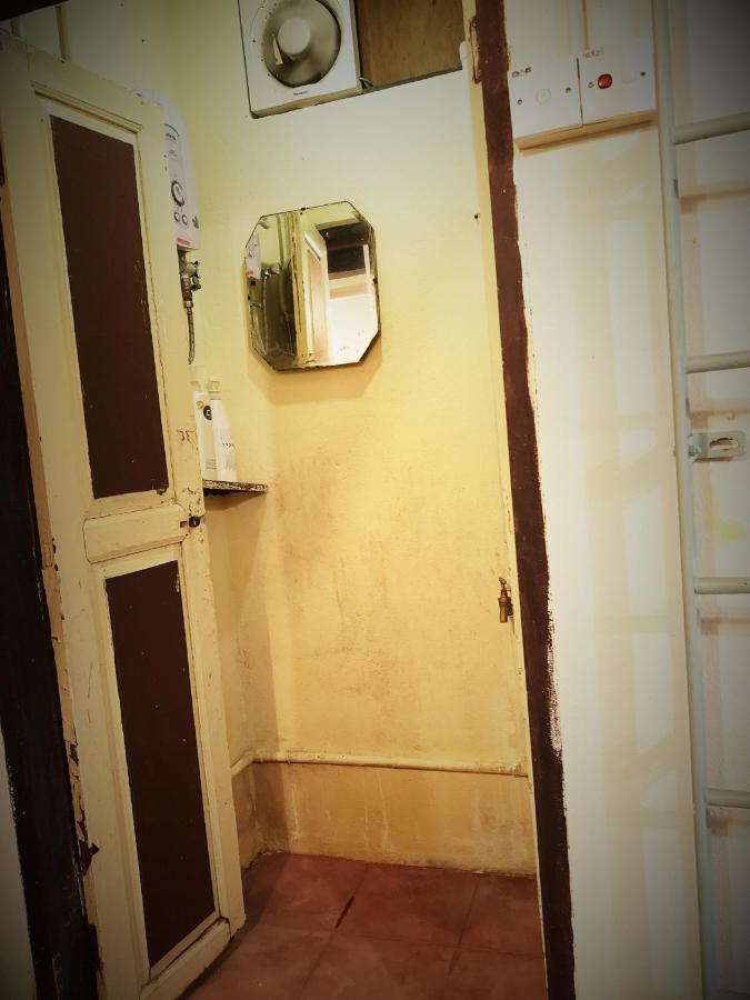 Moontree47 Motel Джордж Таун Екстериор снимка